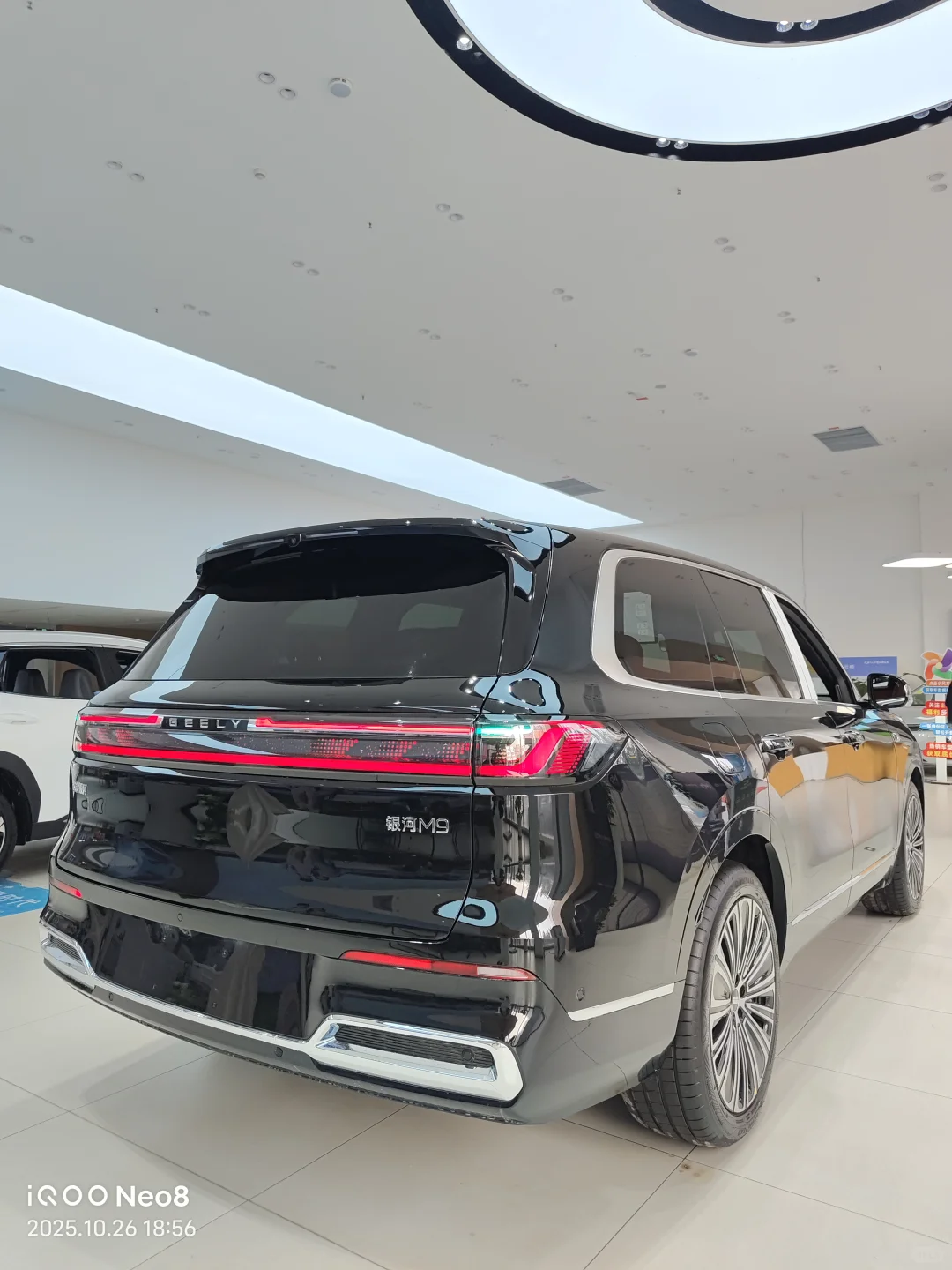 吉利银河M9 一车满足三代人 !