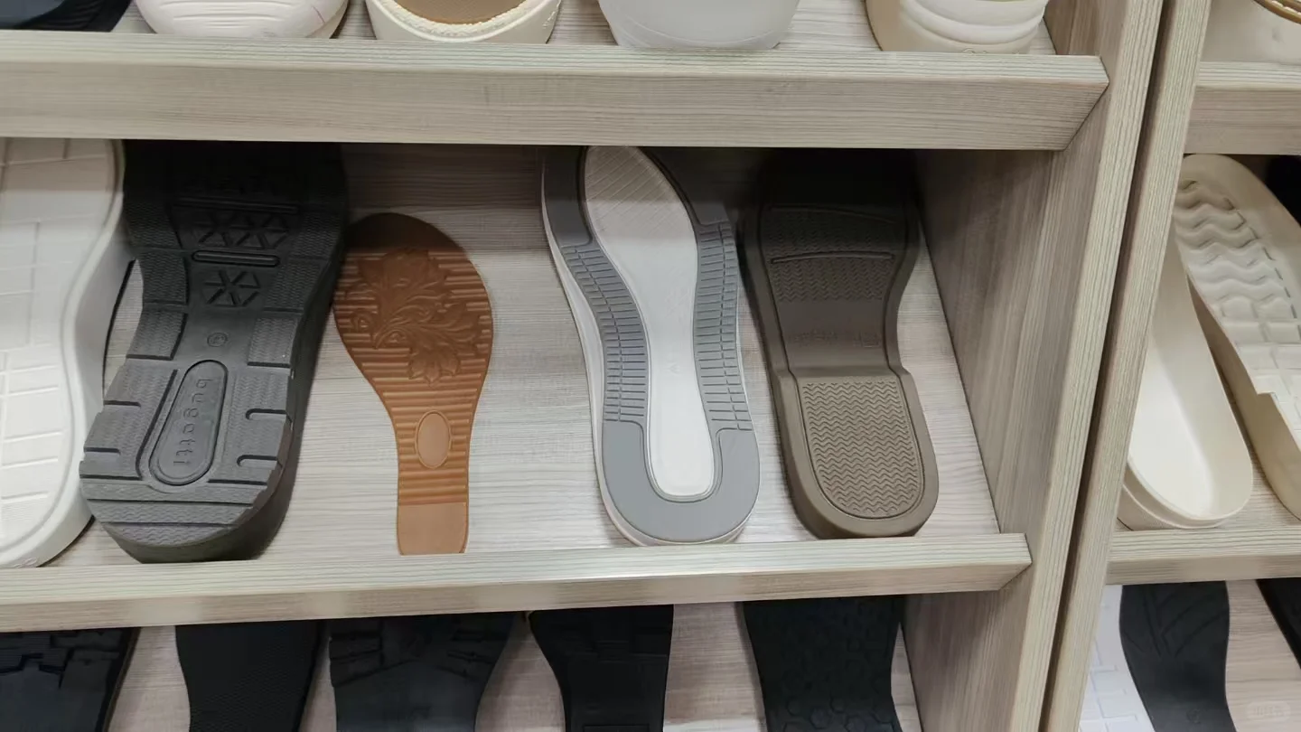 鞋底工厂，专业生产15年