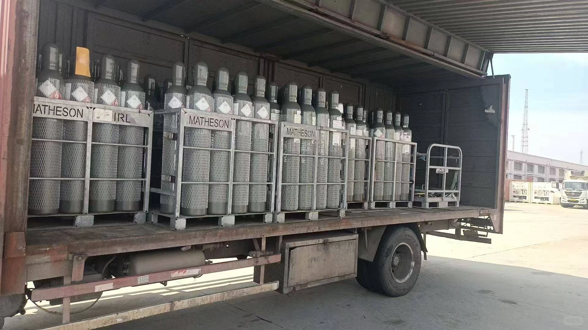 上海到烟台市危险品运输安稳物流T：13