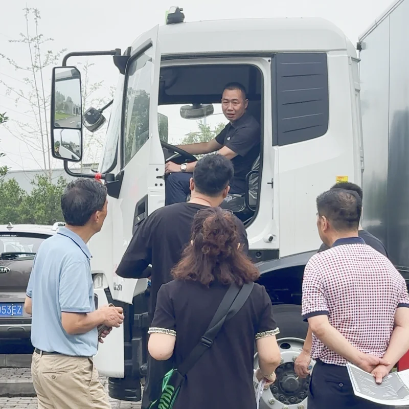 云南昆明井下专用民爆车运输车