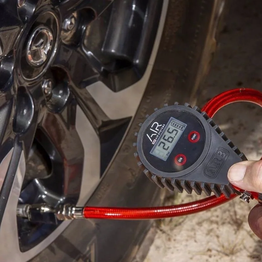 轮胎充气压力表：为安全驾驶保驾护航