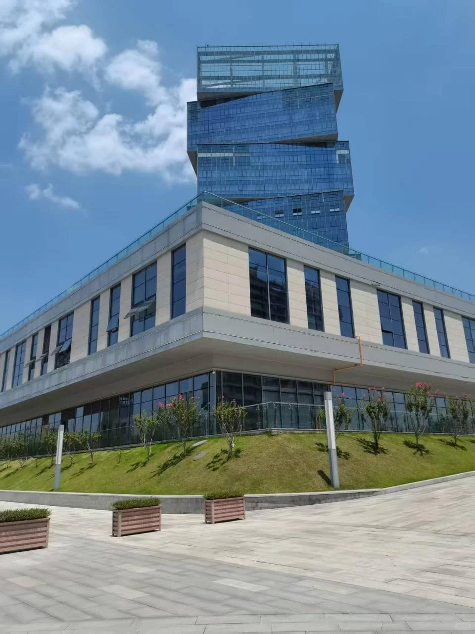 干货分享｜宝马仪表盘乱码，原厂整车延保理赔