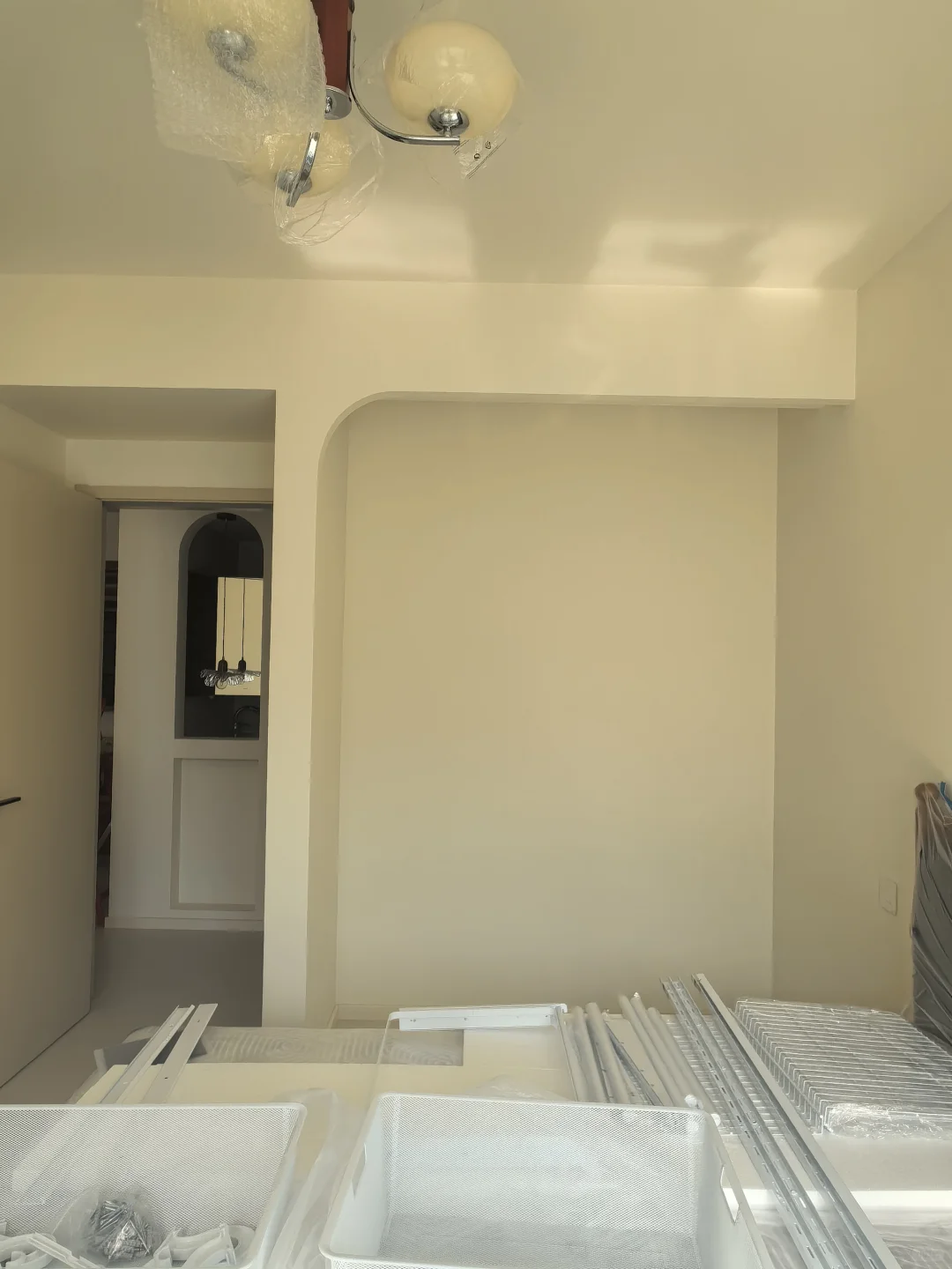 出租风金属衣柜落地，这碗反骨饭我吃下了。