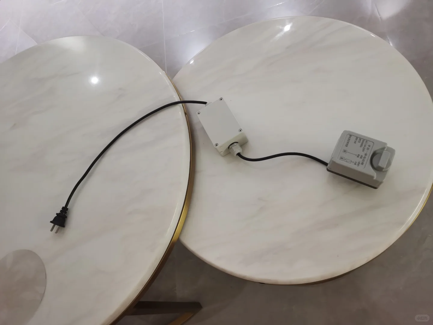 控制水总开关的电动阀门