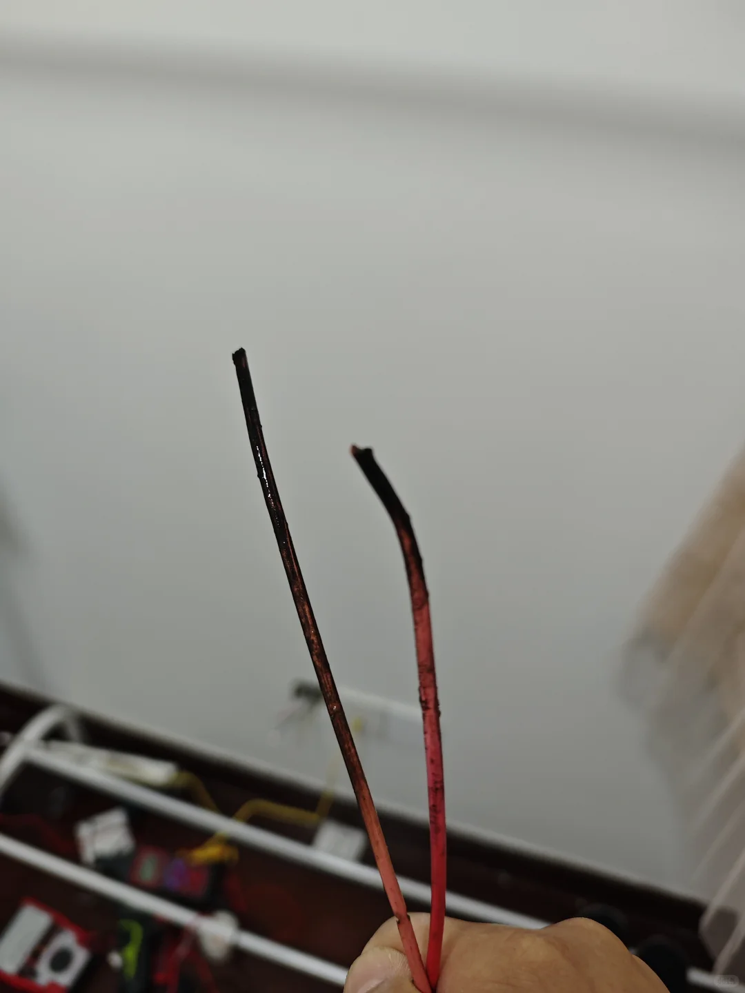 西安电工拉零线