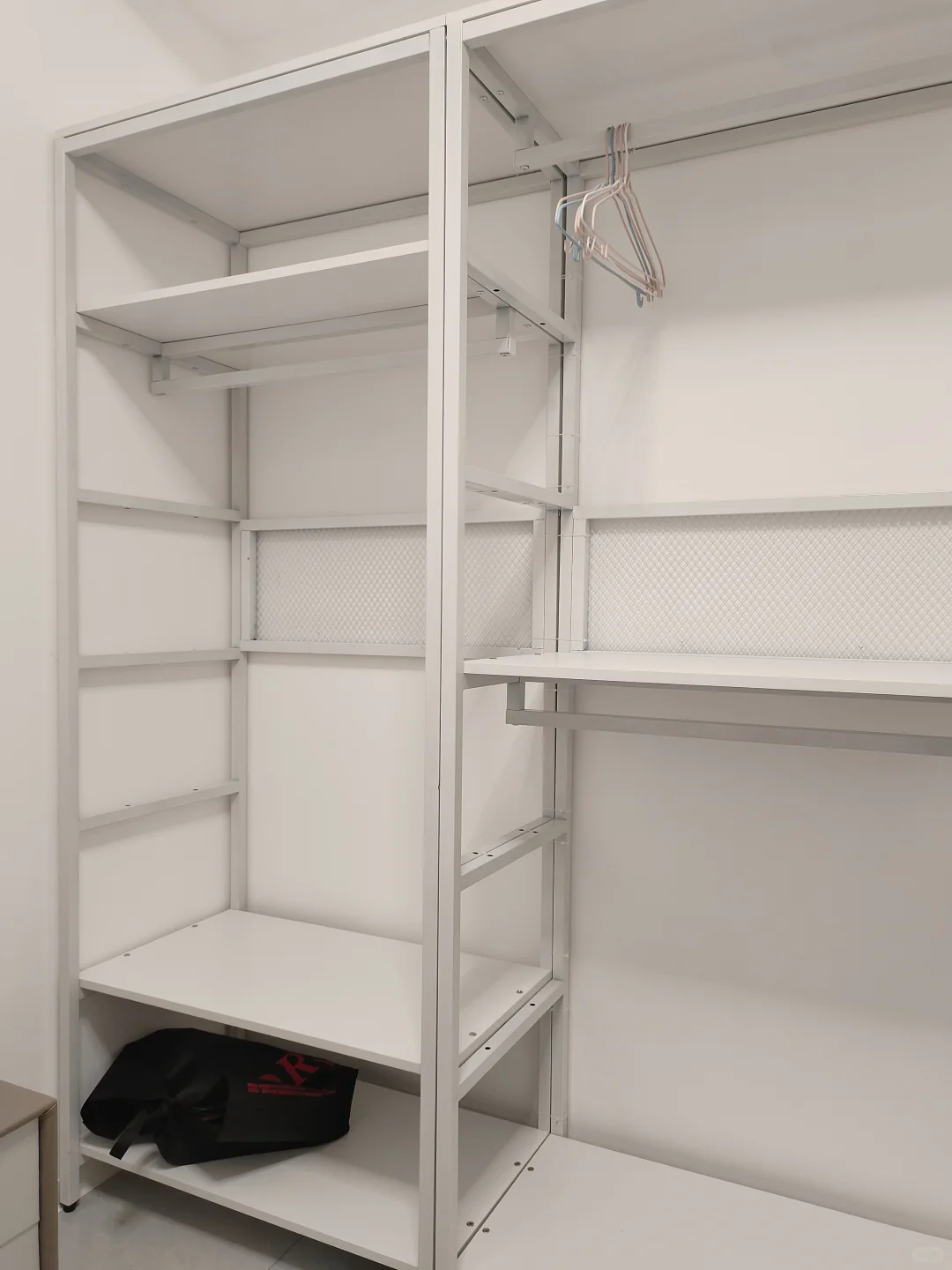 小红书果然能学到东西，货架衣柜安全下车！