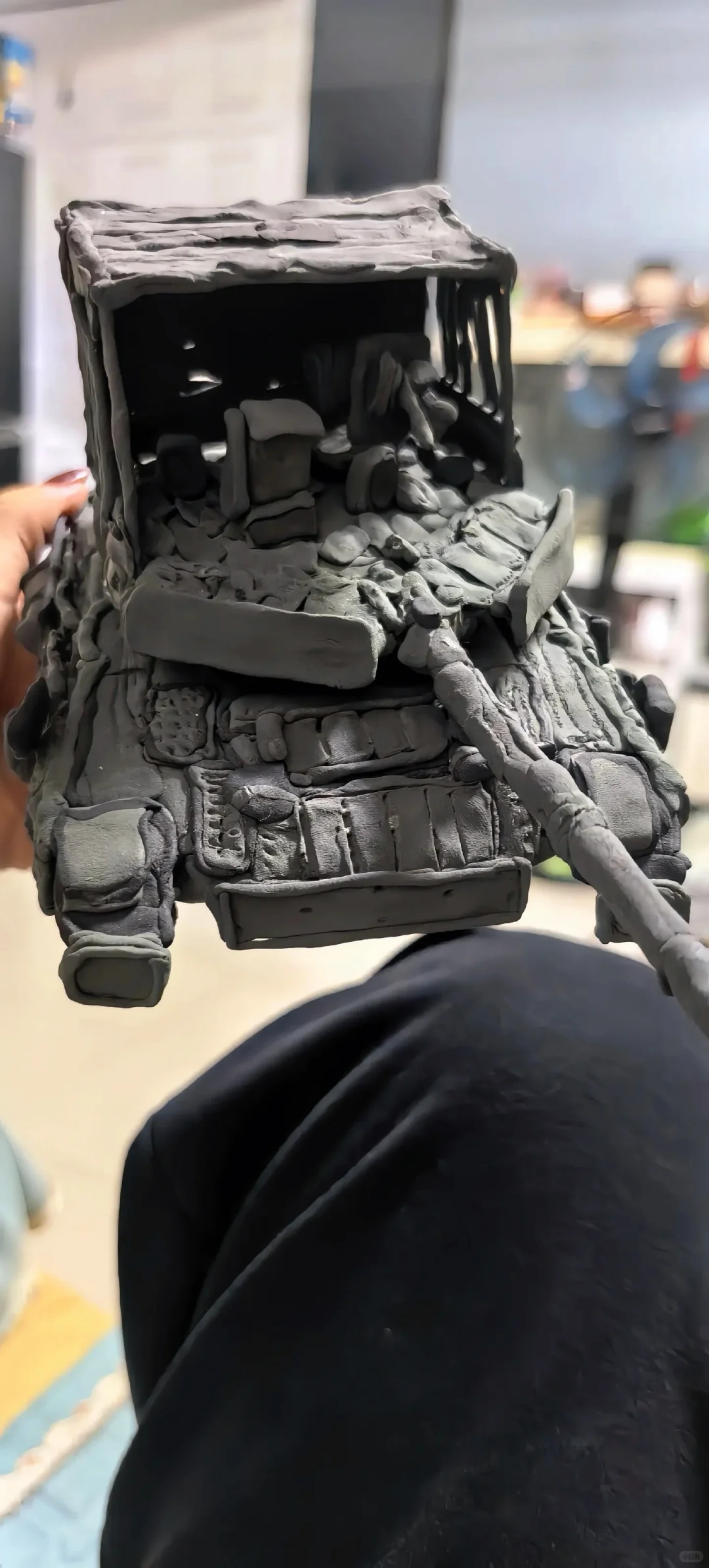 看看我儿子捏的坦克