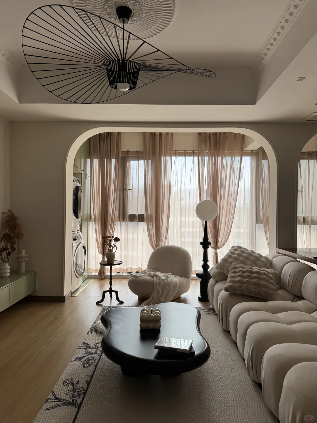 75平的房子，客厅与书房共用50平