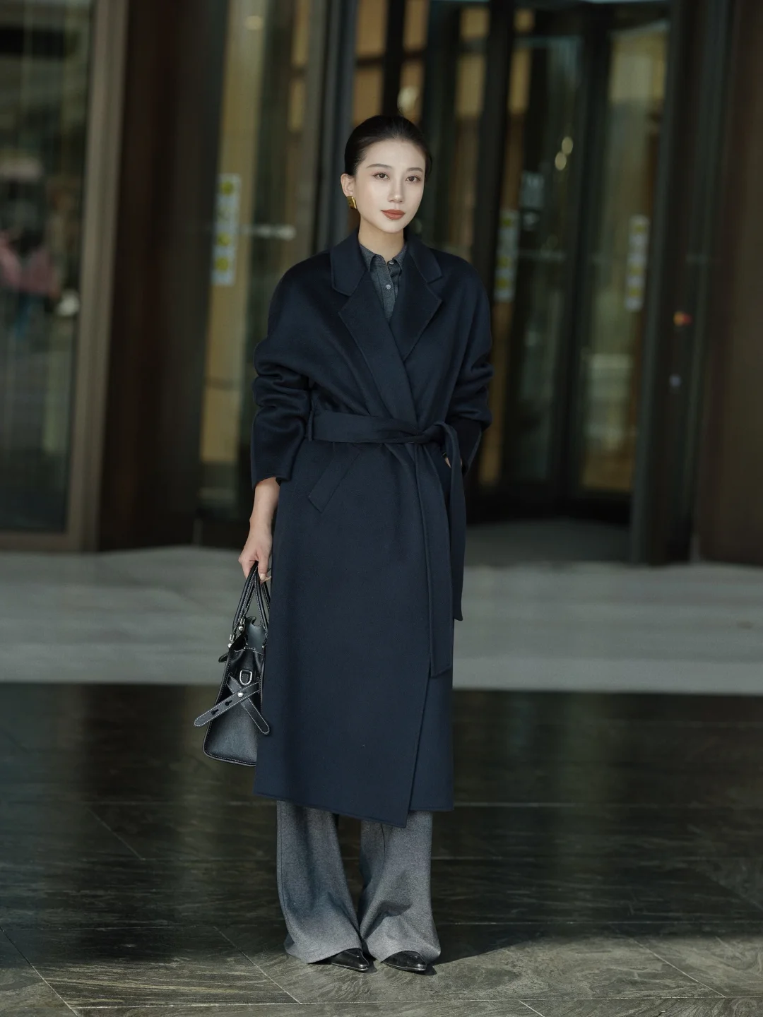 高智感蓝灰配色，步履所至，皆是主场