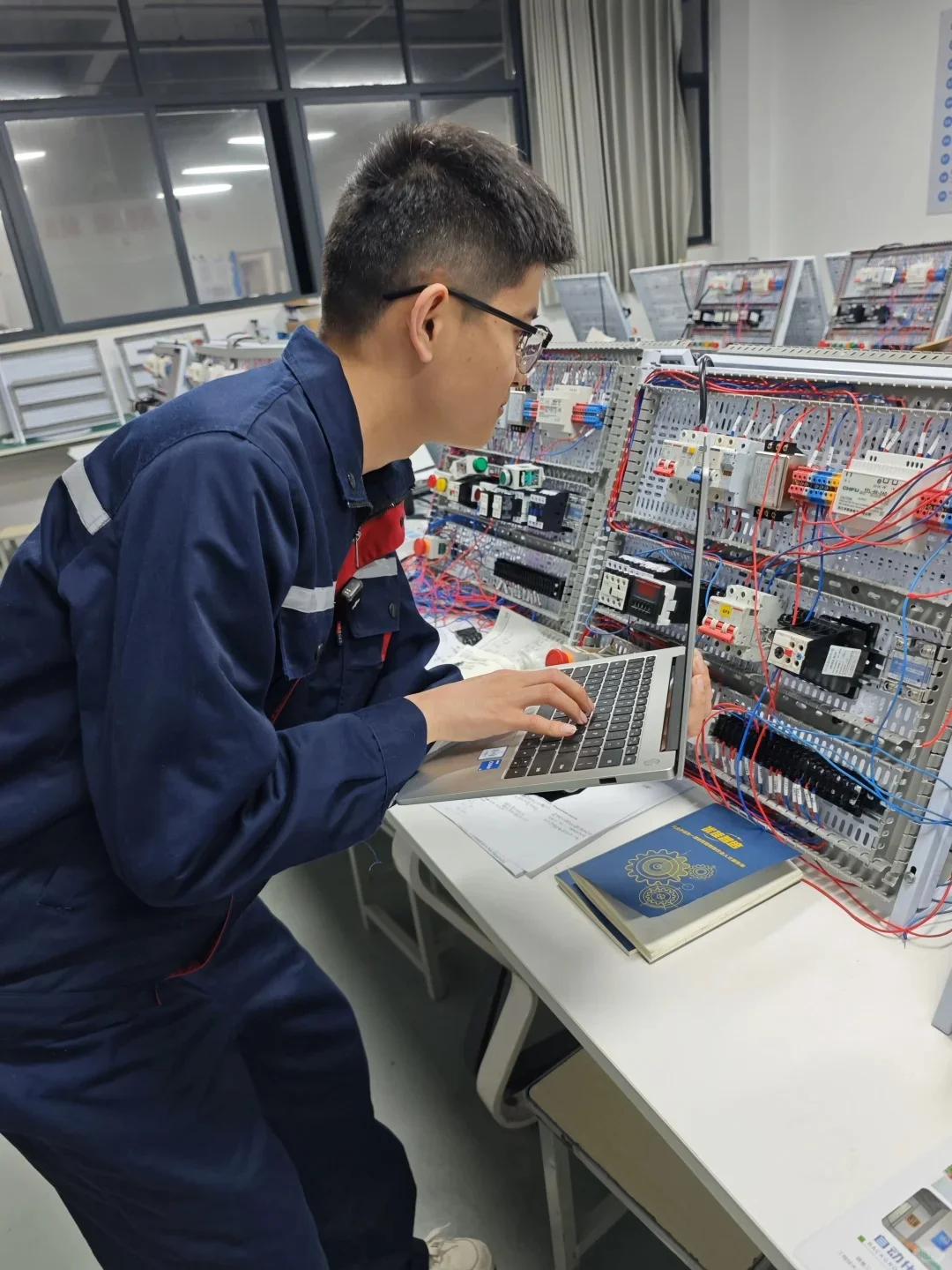 学了半年工业自动化,我的真实感受