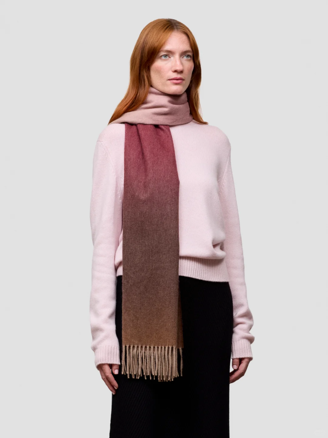 Begg x Co 25秋冬亮点:Nuance渐变围巾