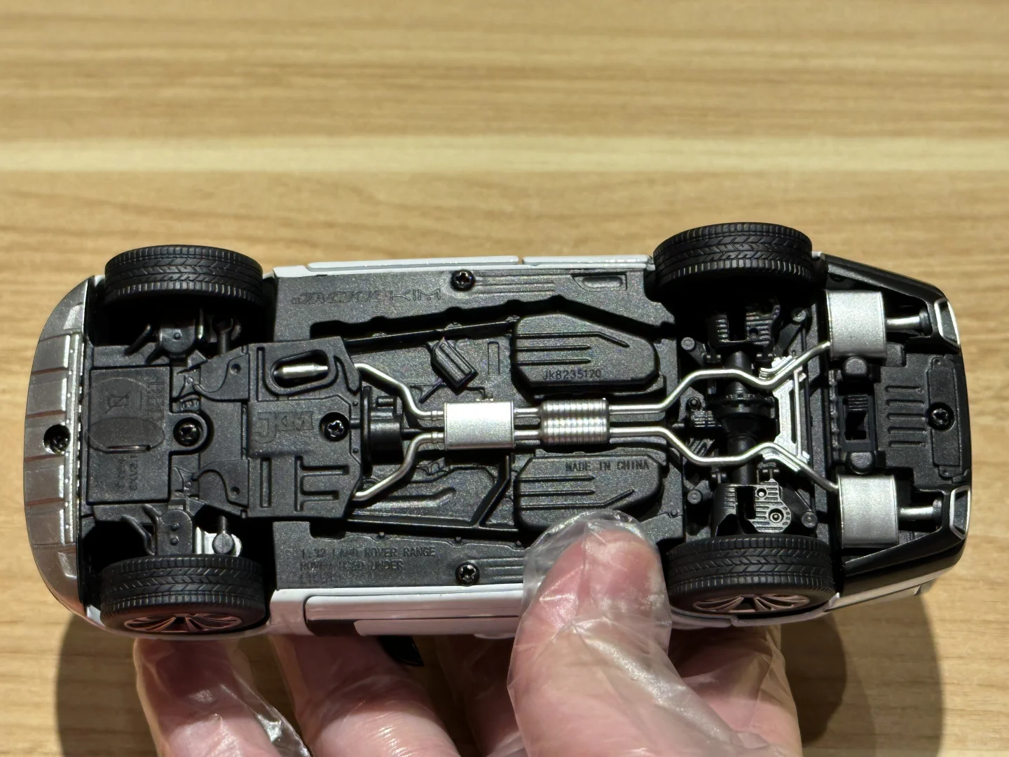 JKM老款路虎揽胜行政白色！32比例