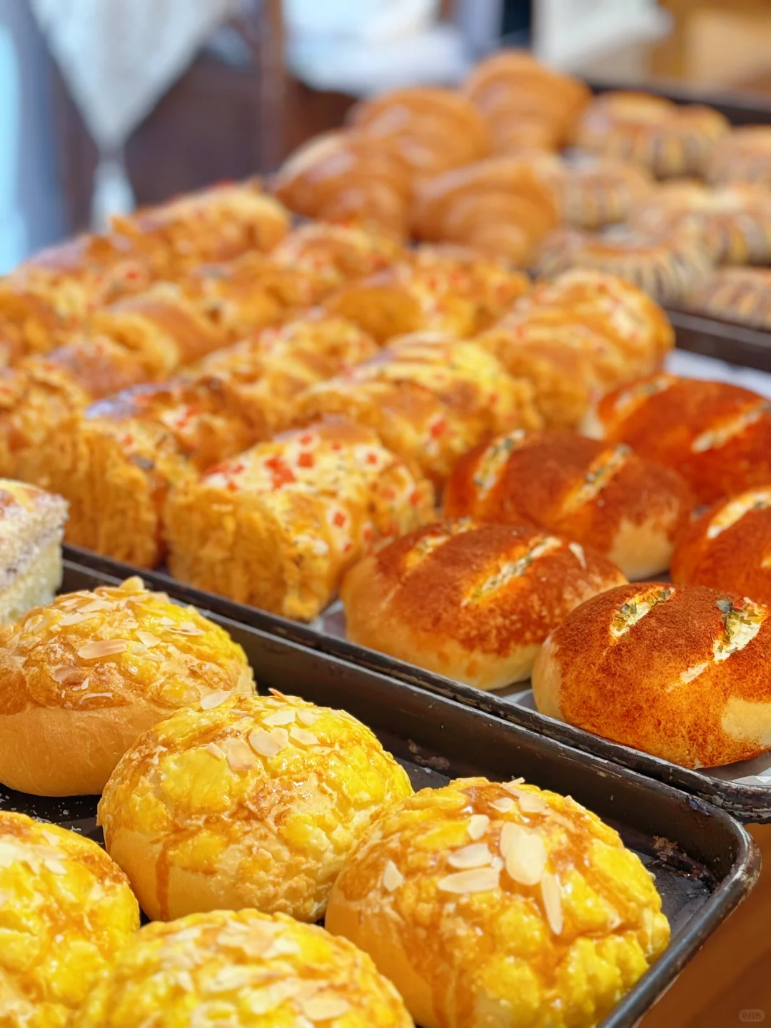 超级治愈的现烤面包