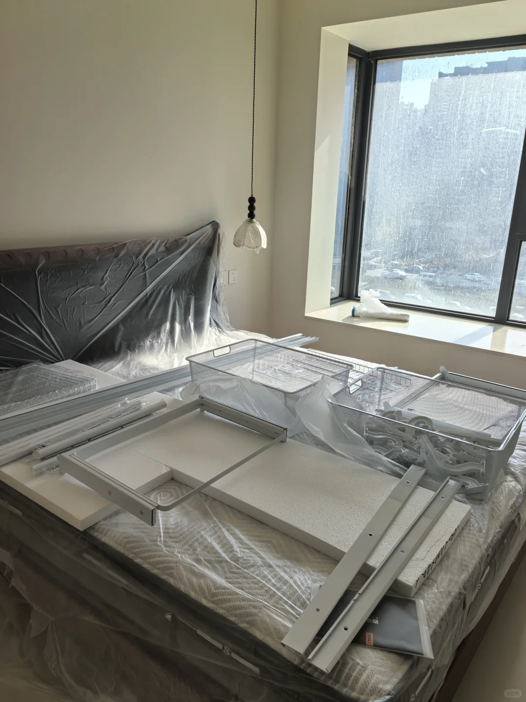 出租风金属衣柜落地，这碗反骨饭我吃下了。