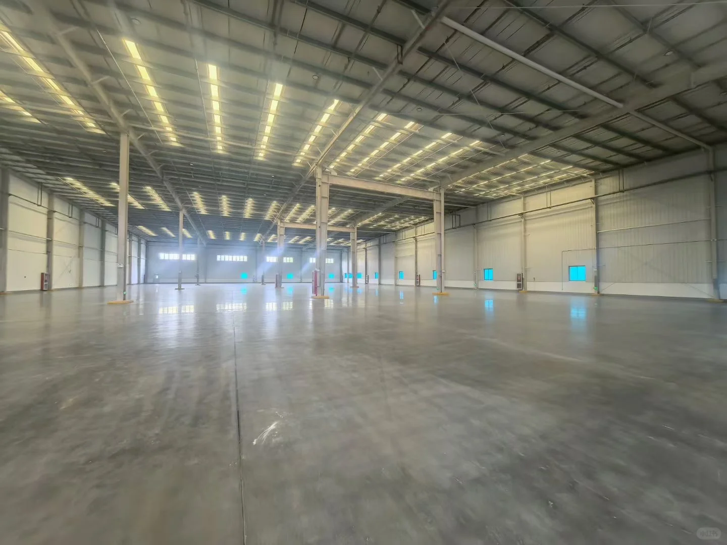 松江高标库出租6000平带卸货平台