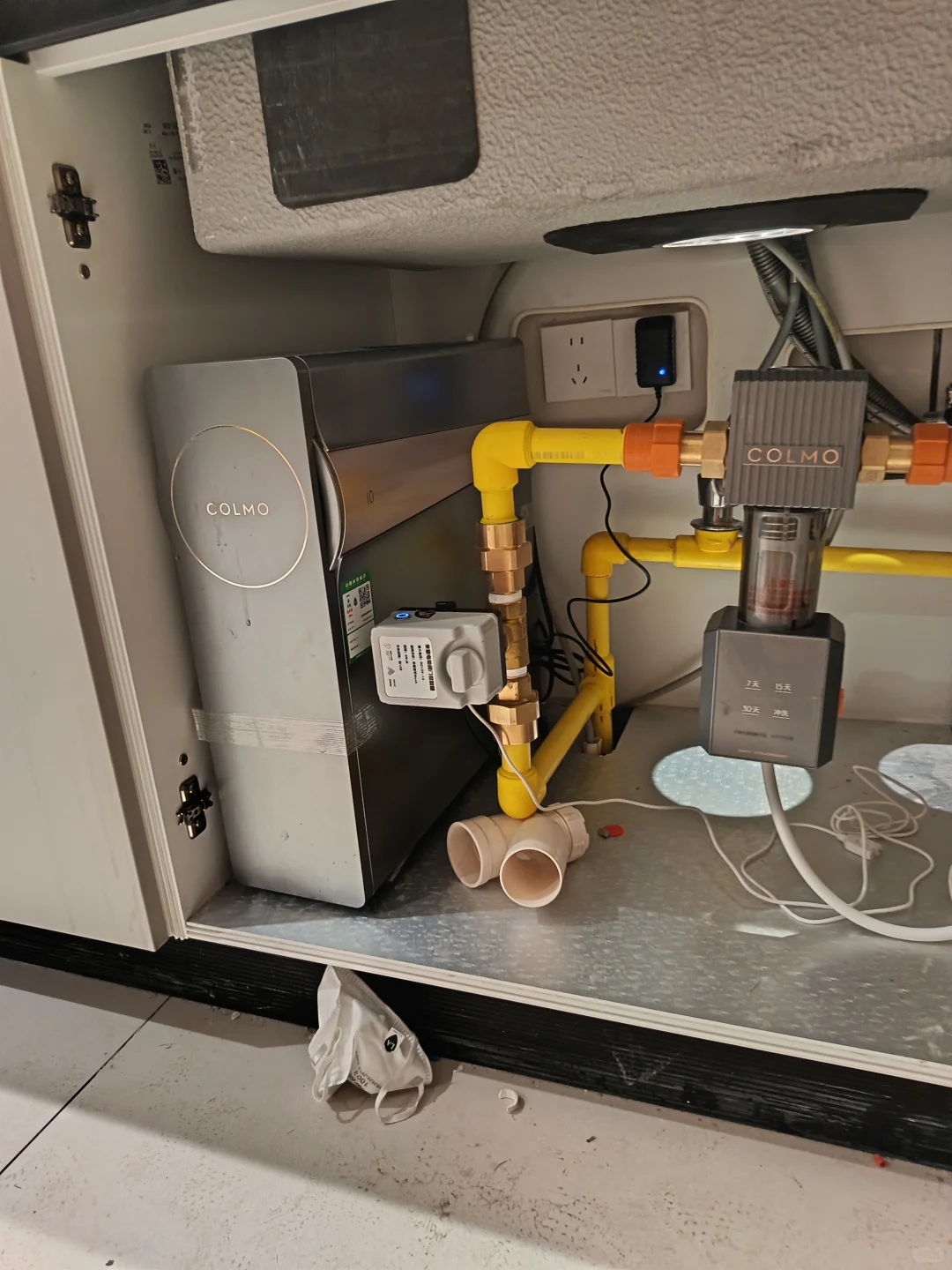 前置过滤器+漏水自动关闭阀门安装