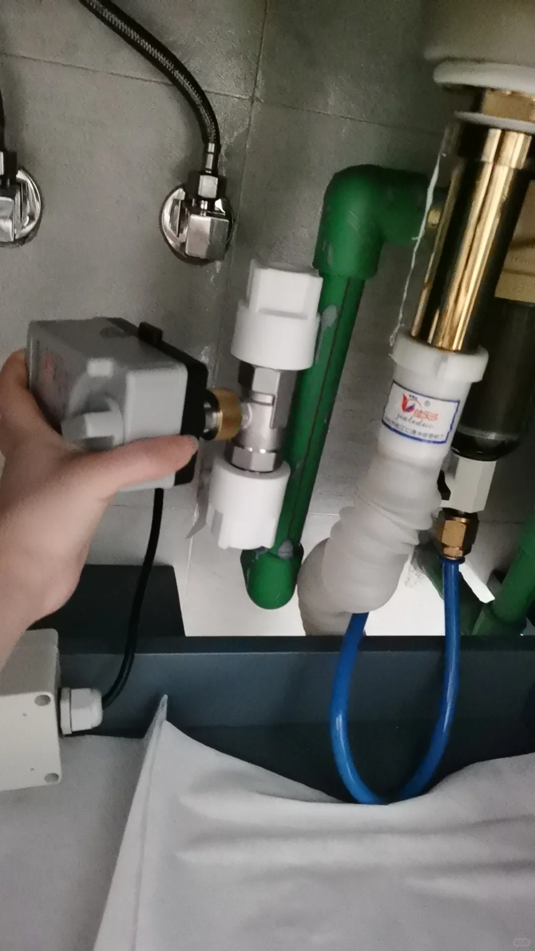 控制水总开关的电动阀门