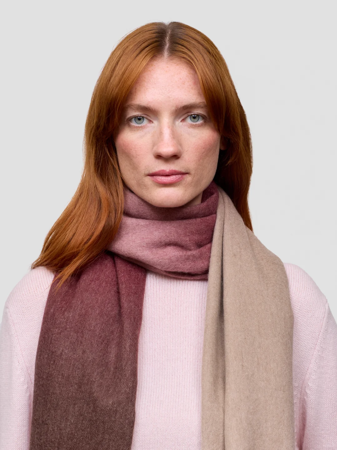 Begg x Co 25秋冬亮点:Nuance渐变围巾