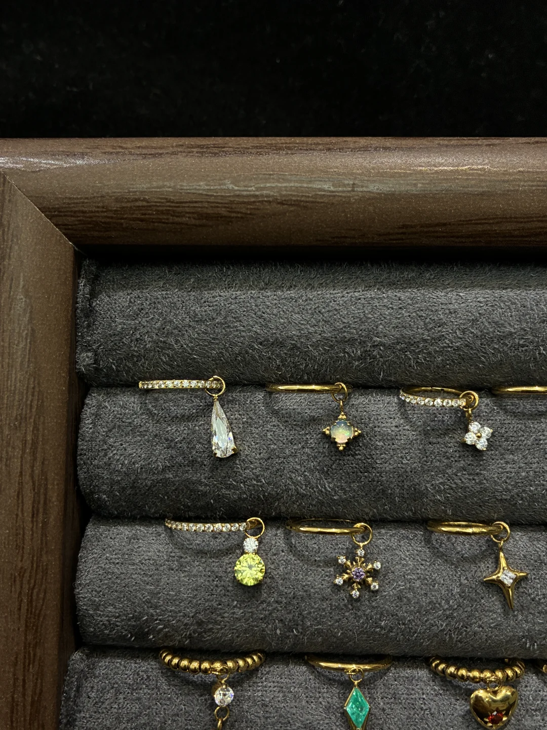 分享一下我的宝藏钛合金耳坠✨美鼠了～