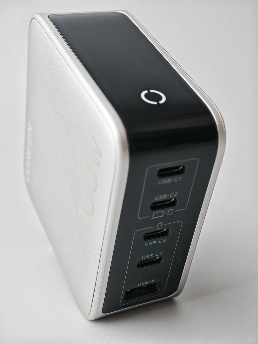 160w总功率 4C1A配置绿联160w速显充开箱