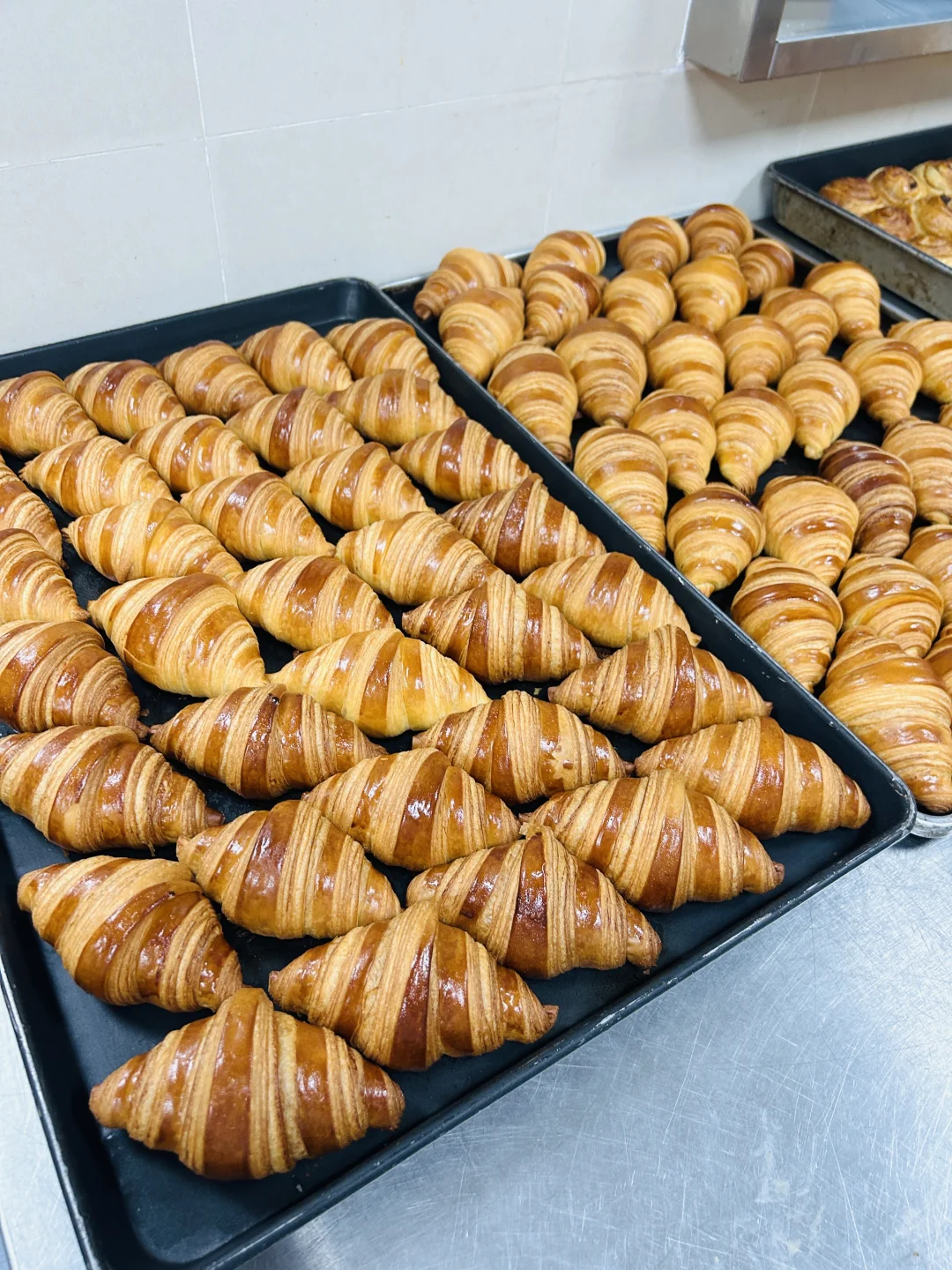 饼房一个人五个小时的工作日常！！！