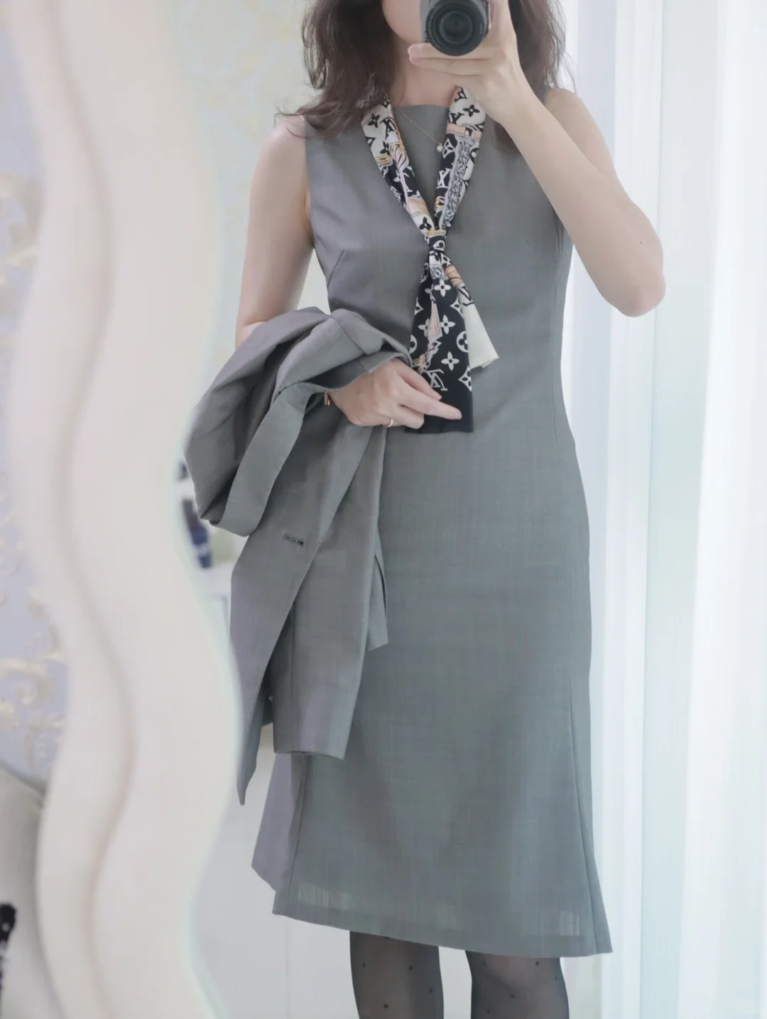 初秋高智感格雷系穿搭|穿上就是S lady