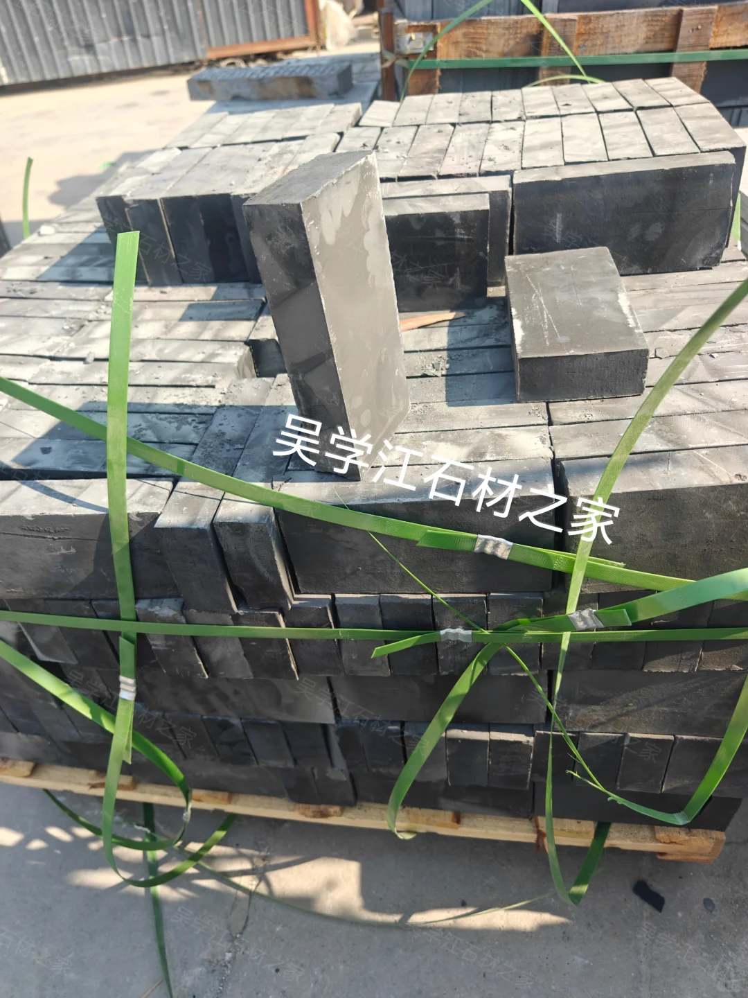 昆明青砖/青砖条青瓦立瓦古建水泥砖空心砖