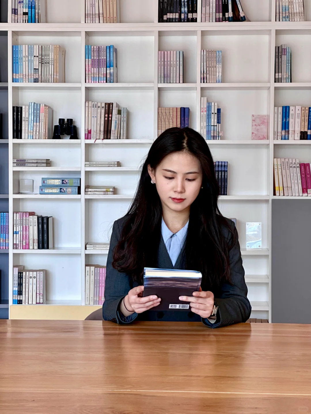 文艺书卷气果然还是要看衬衫+西装~