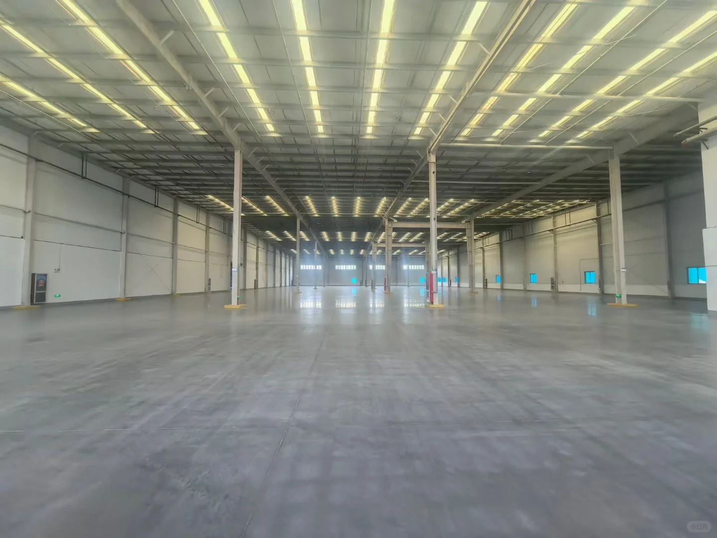 松江高标库出租6000平带卸货平台