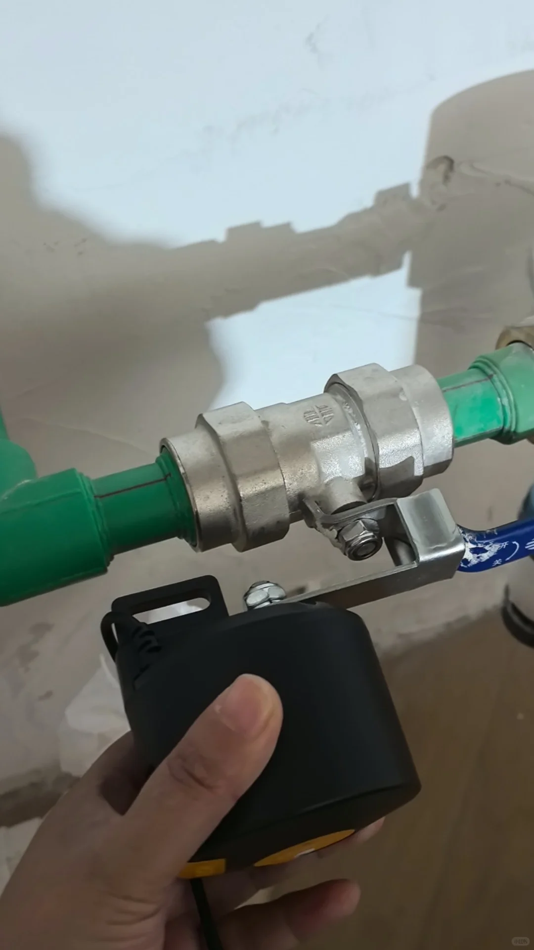 智能阀门按不上了。