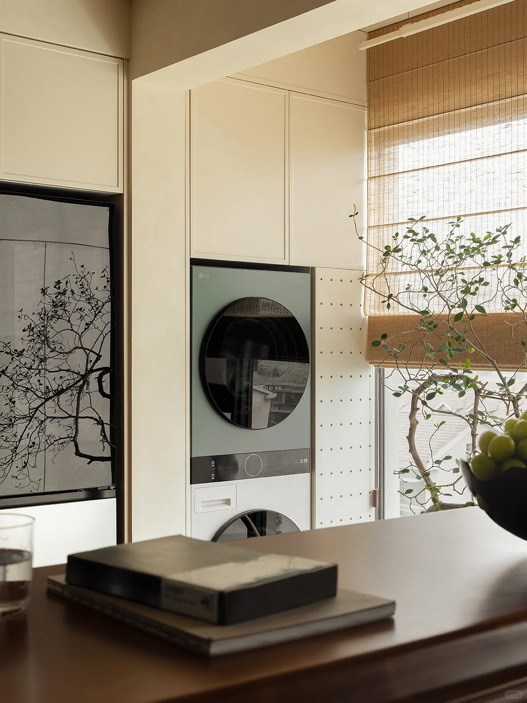 实拍丨隔而不断的弧形吧台,搞定餐厨通透感