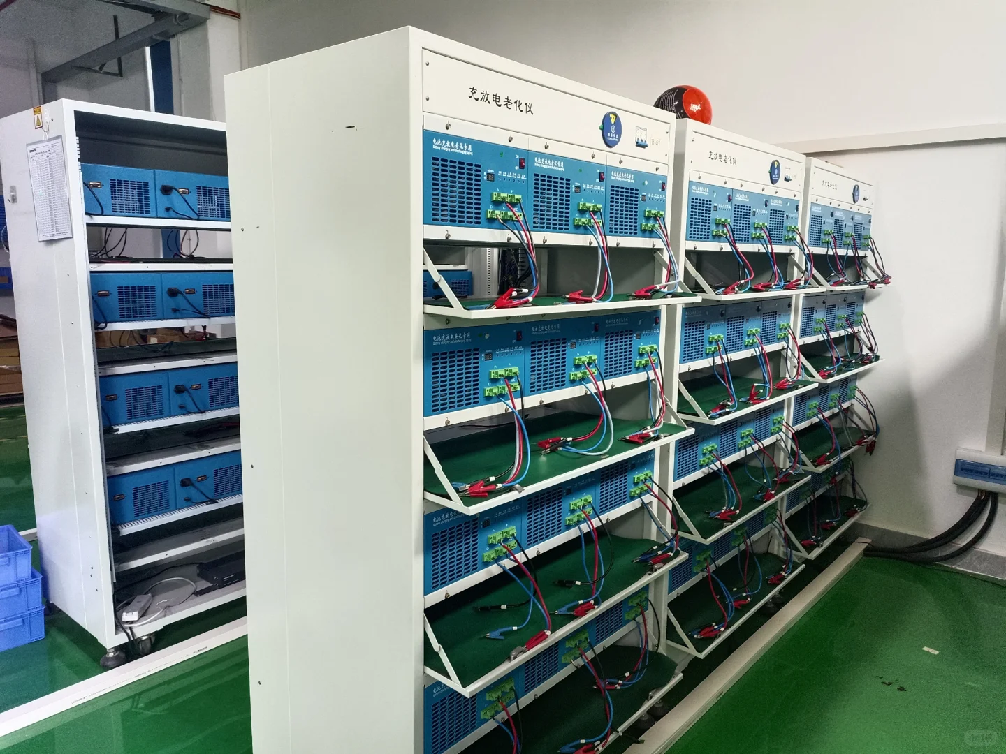 背负式锂电池生产中