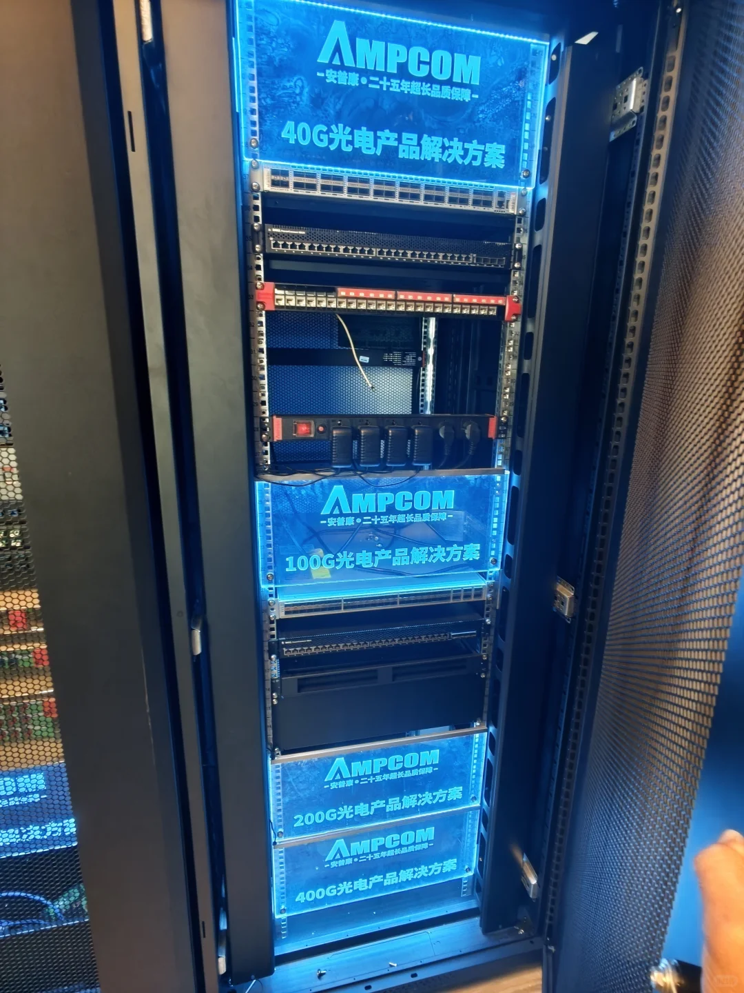 当福禄克8000碰到安普康8类网线,我惊呆了