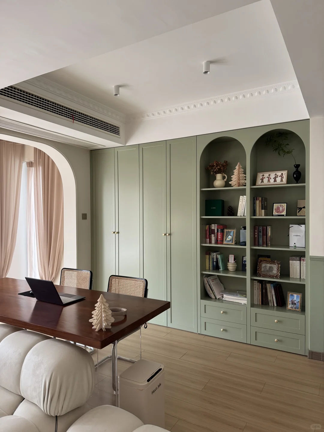 75平的房子，客厅与书房共用50平