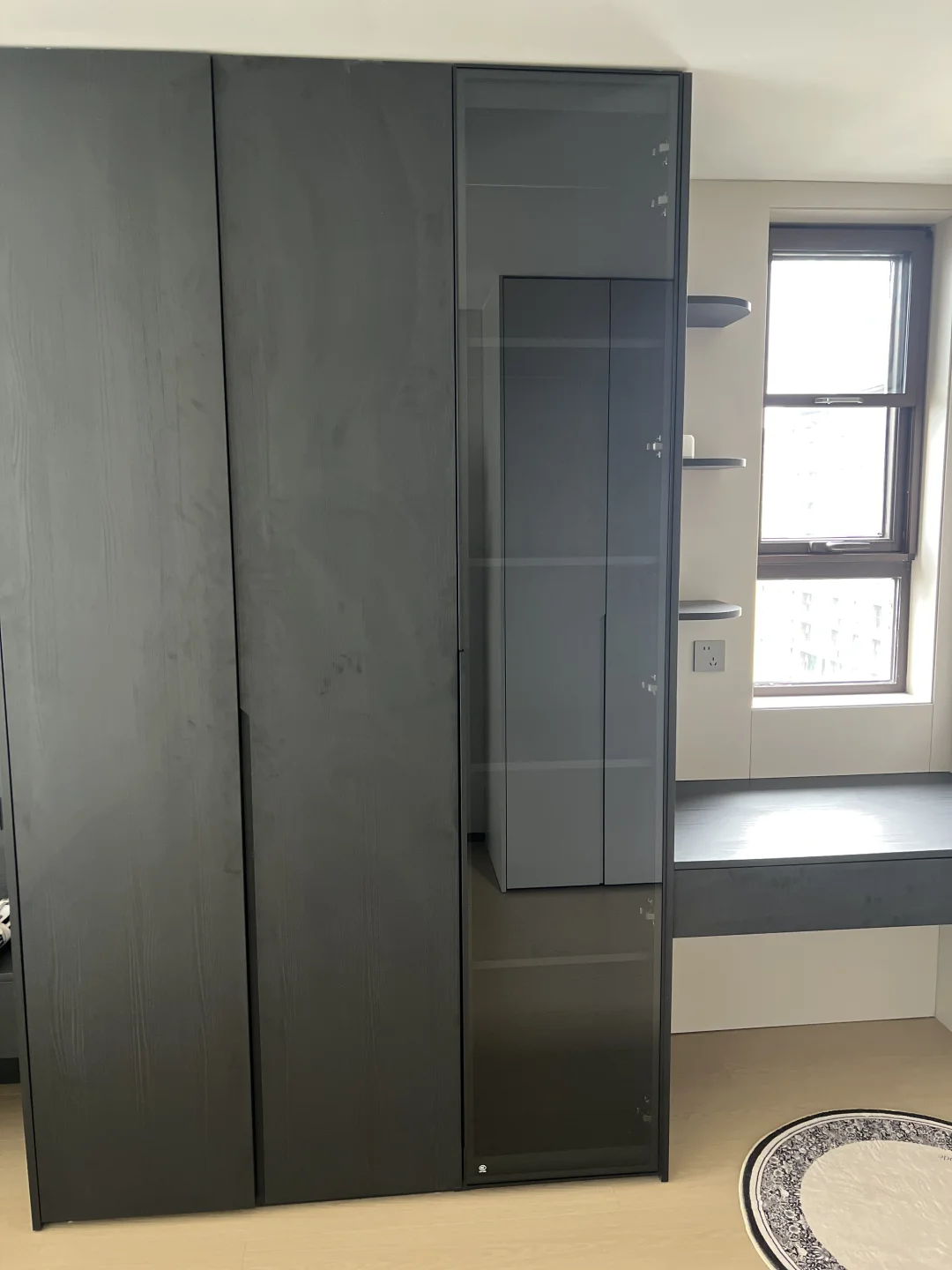 舍弃一间卧室打造的独立衣帽间