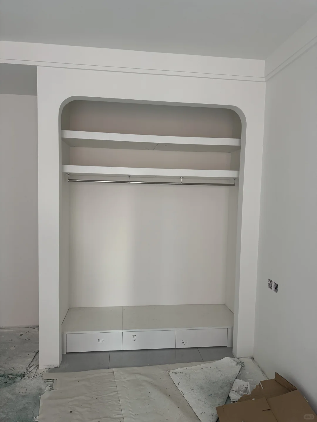 一千块的砌墙衣柜成功下车?