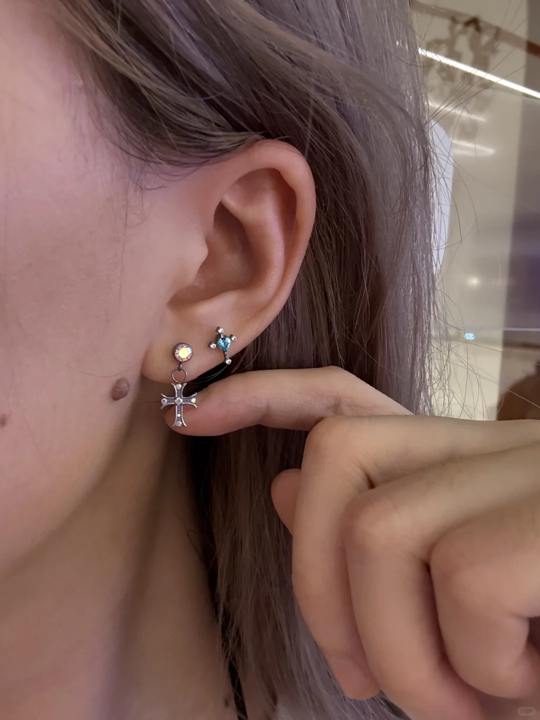 钛合金双耳洞怎么带