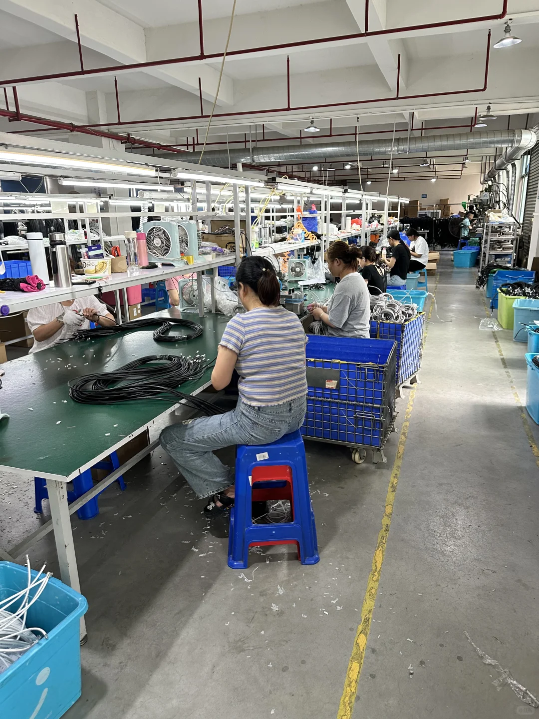 网线生产工厂里的日常制造瞬间✨