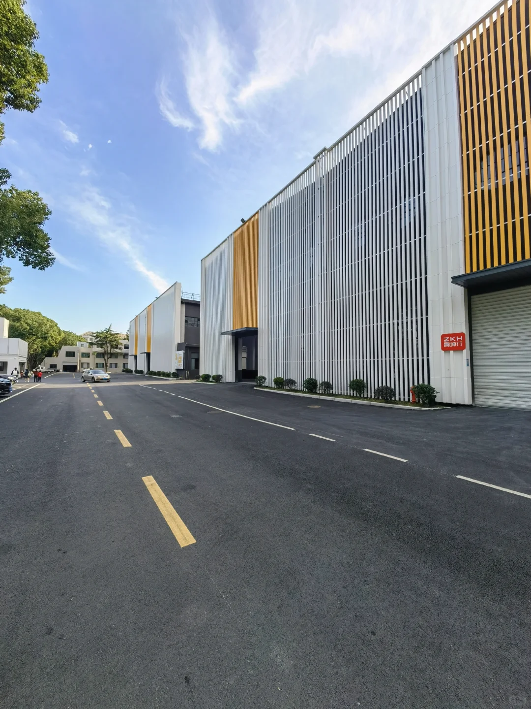 曹路新地标?烨博新质产业园700平起租