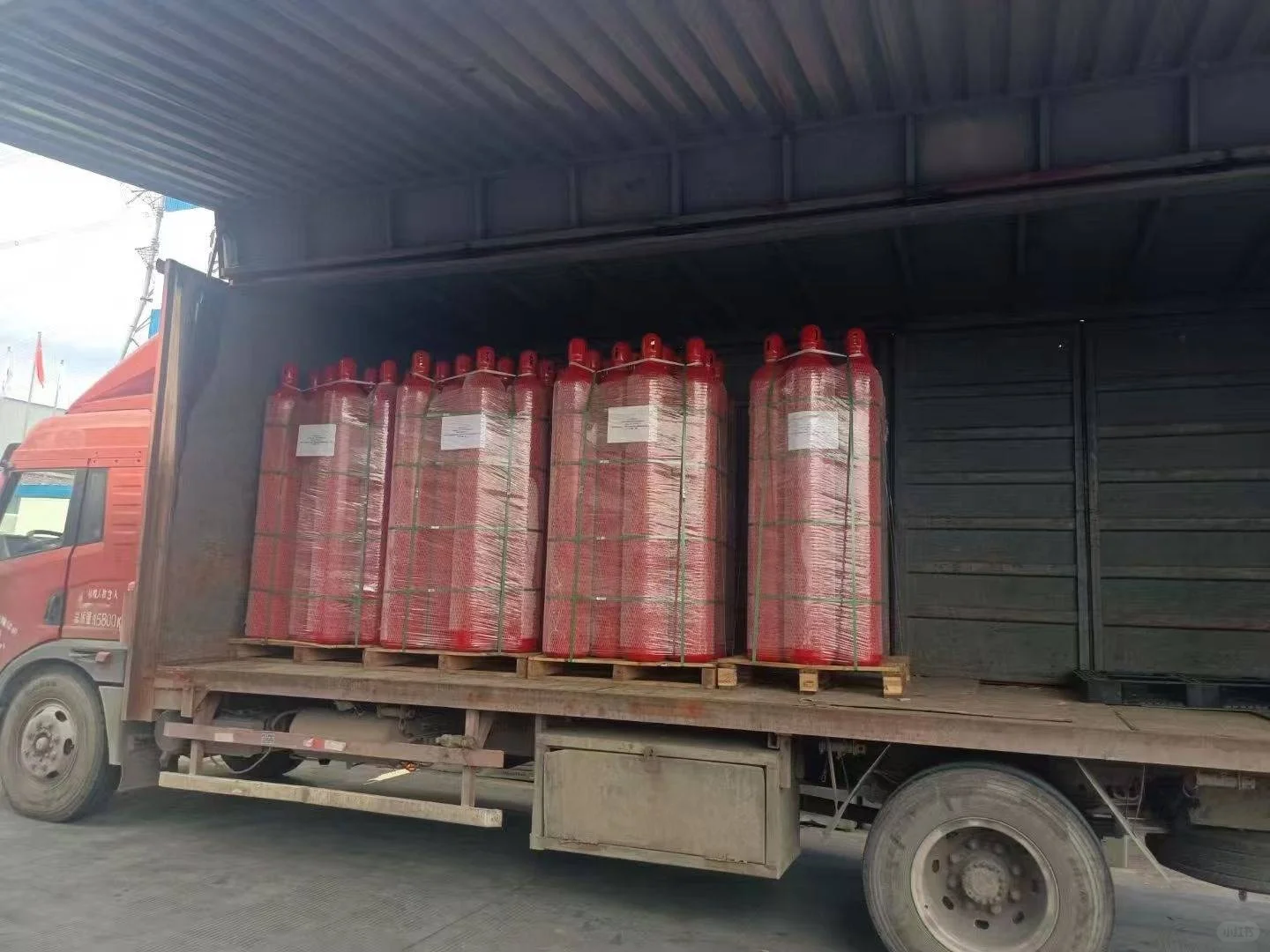 上海到荆门市危险品运输安稳物流T：13