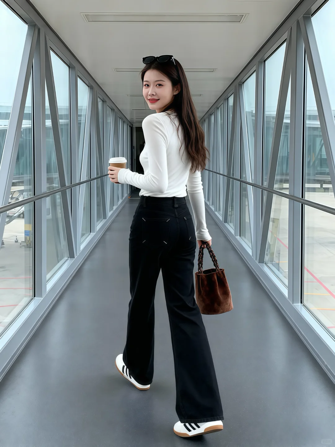 今日通勤穿搭，基础款才是高智感