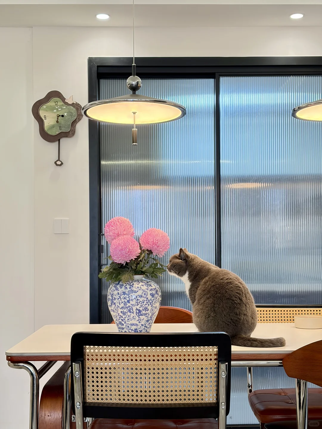 85㎡小户型，客餐厅一体就这样布置吧～