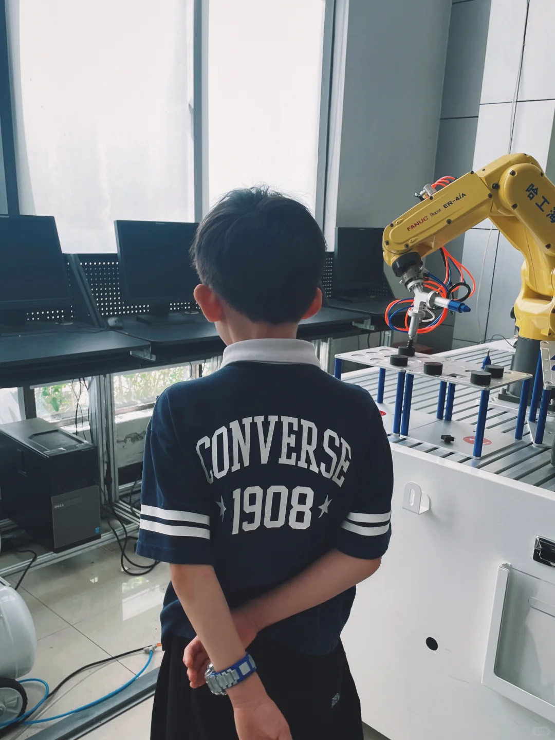 来吧，操控六轴工业?机器人