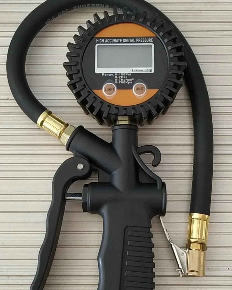 轮胎充气压力表：为安全驾驶保驾护航