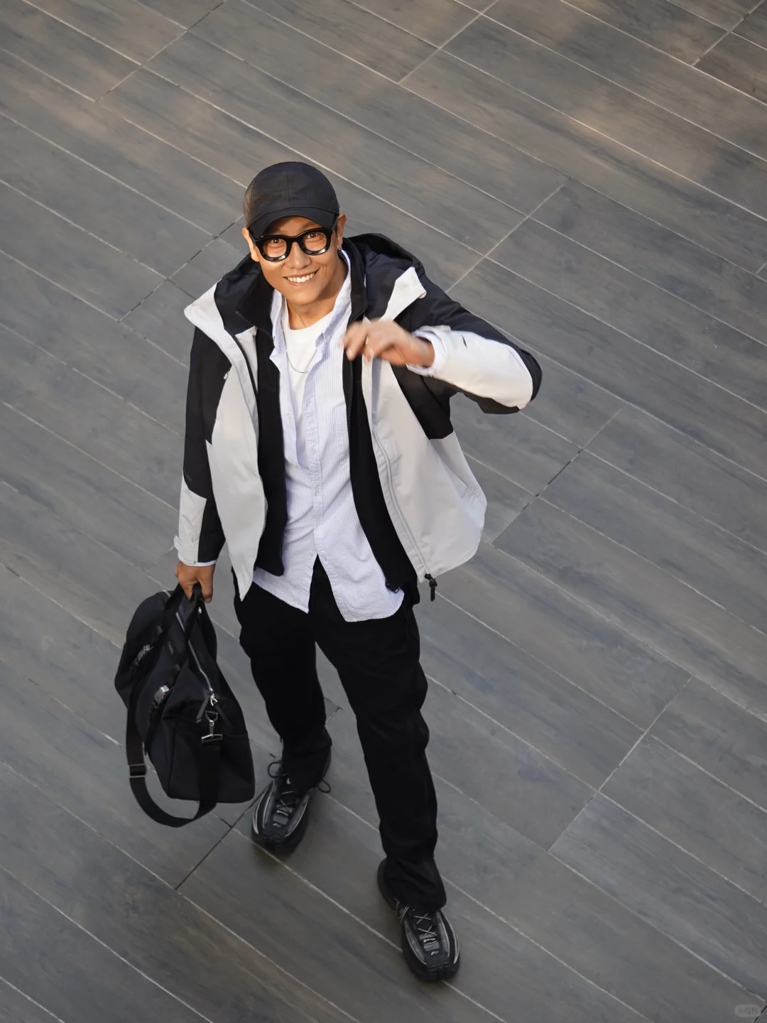 ??40+叔叔｜一件冲锋衣?点亮一周穿搭