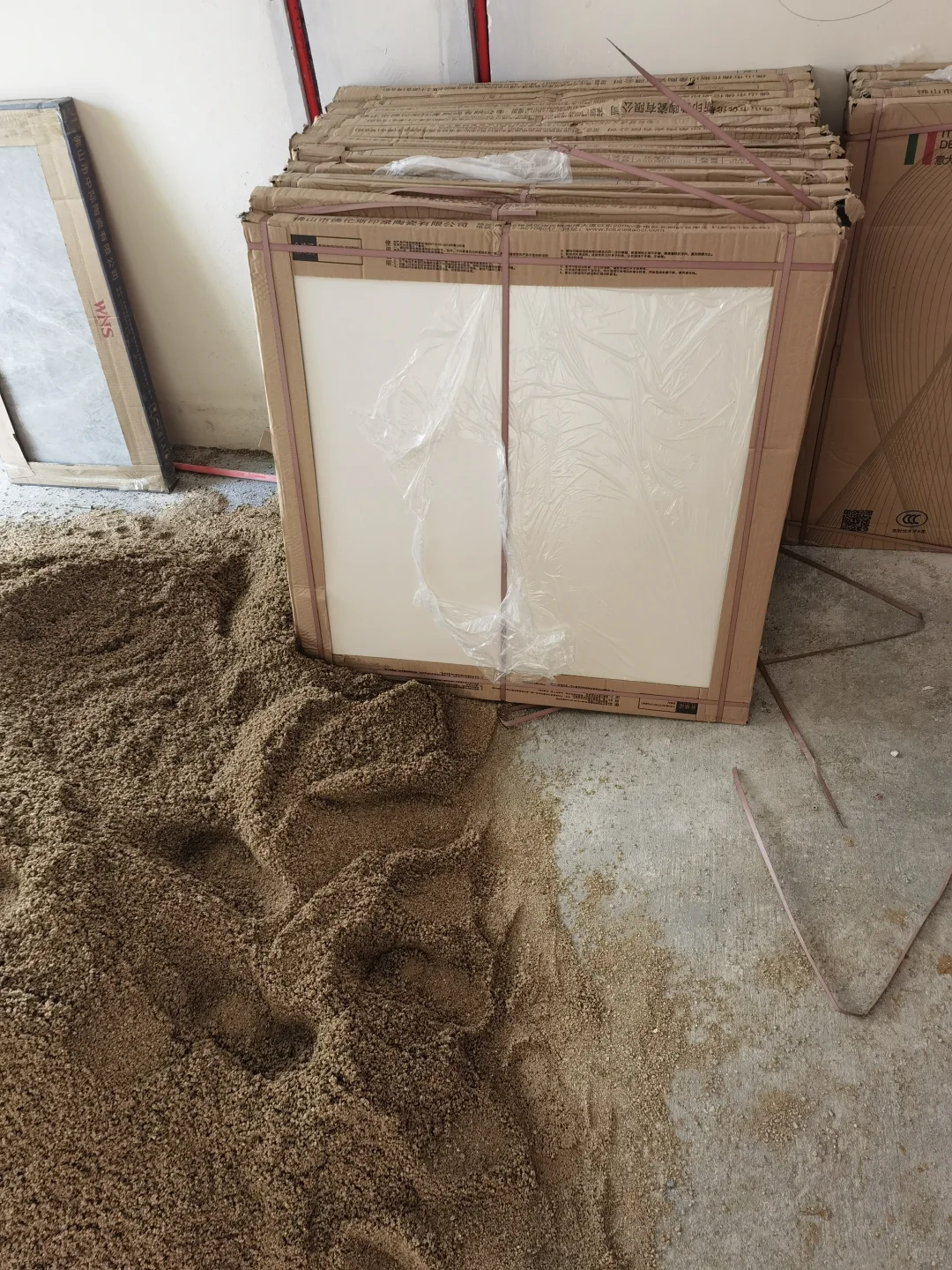 材料到位，瓦工准备！