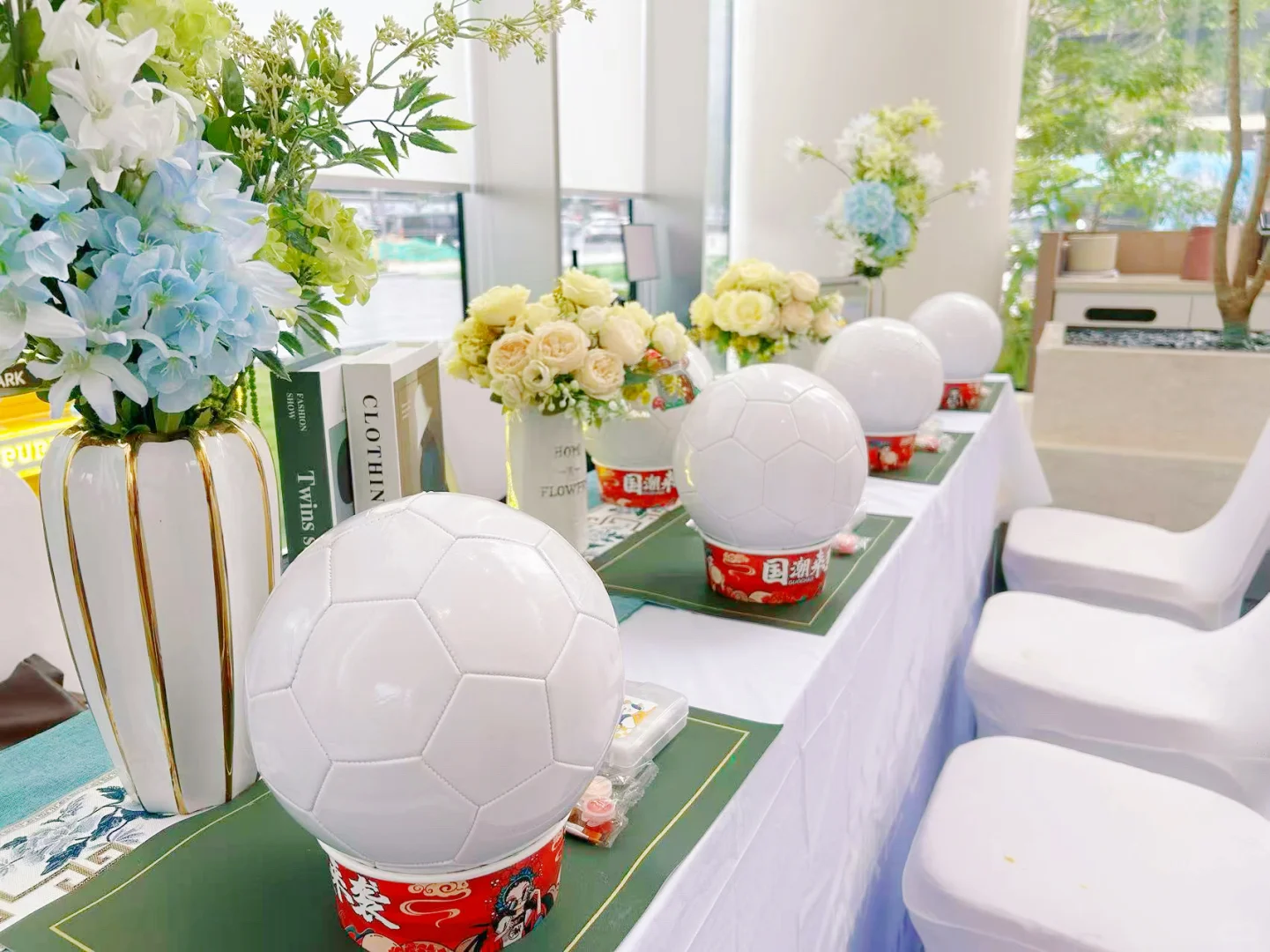 亲子活动足球彩绘手作团建沙龙｜员工福利