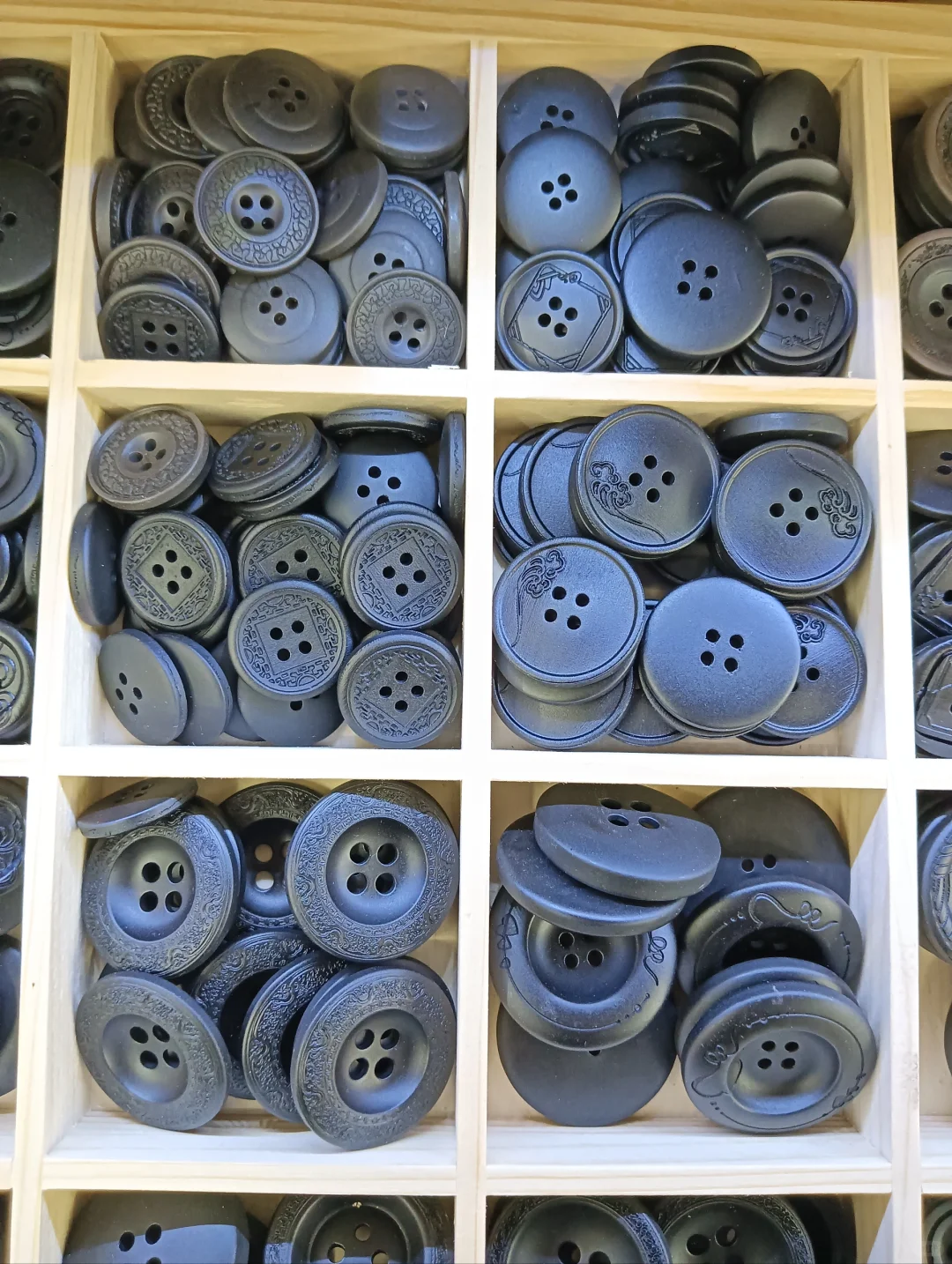 新中式雕刻工艺树脂扣