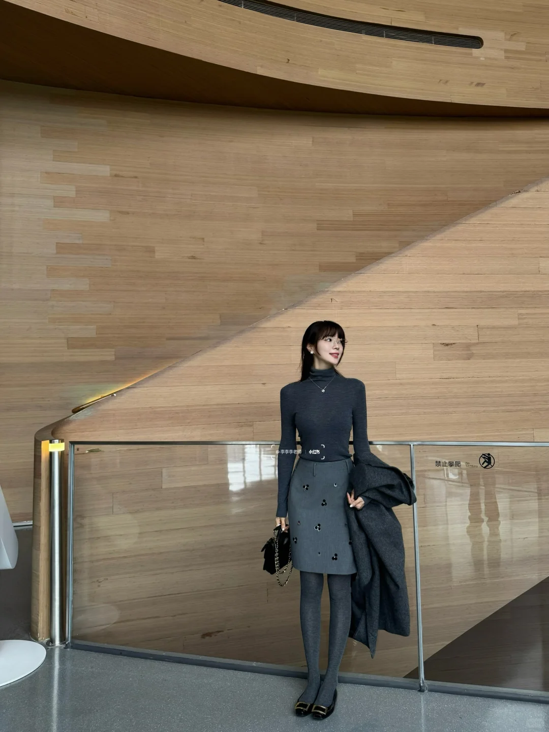 自带高智感的暮色灰?老师气质穿搭