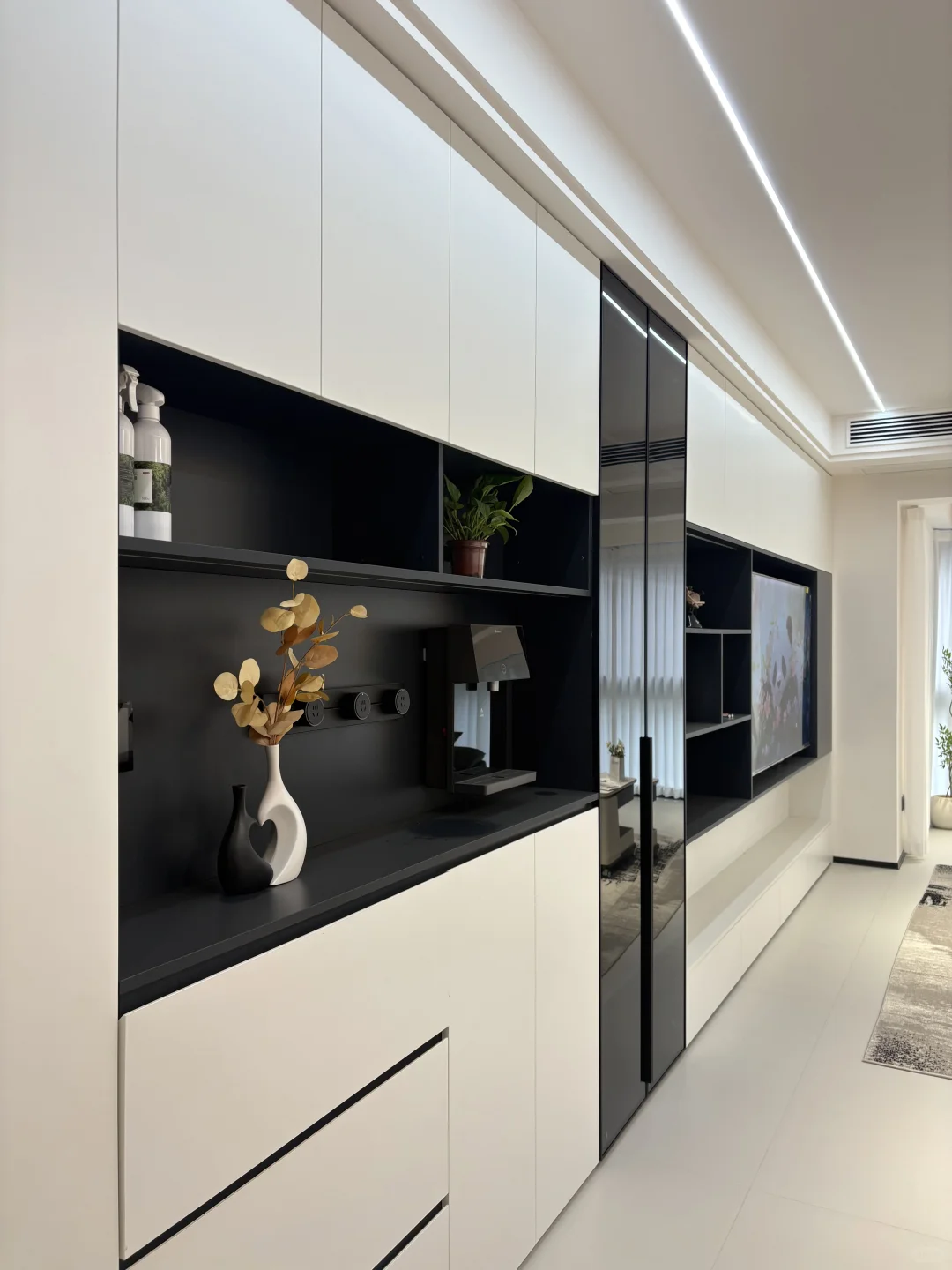 适懒化的全屋智能家居系统哪个品牌好